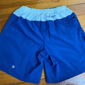 Men’s bird dogs shorts size medium